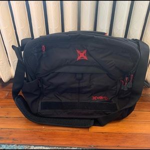 Vertx Men’s Messenger Bag
